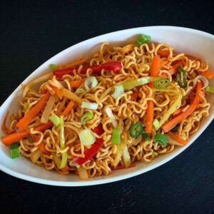 Ri – Veg Hakka Noodles